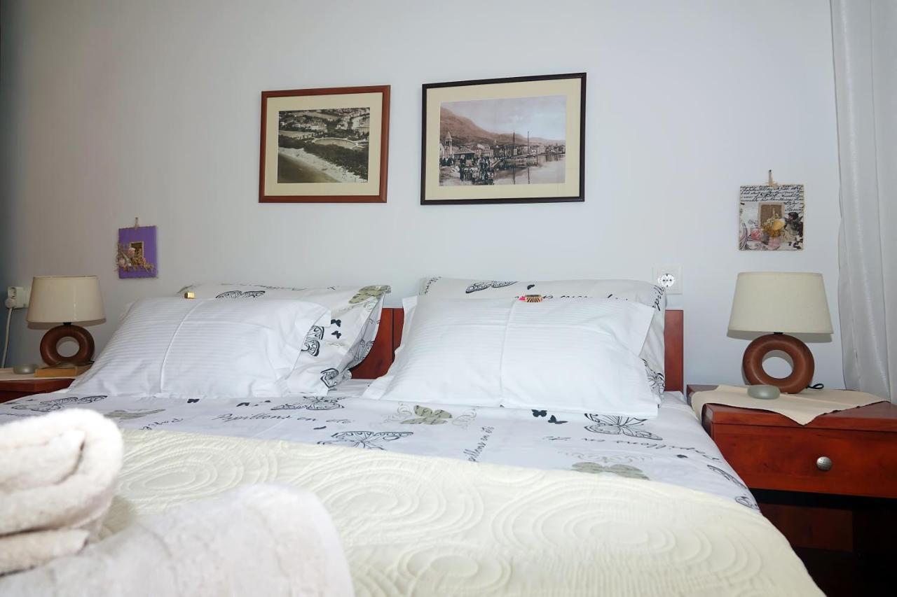 Two-Bedroom Apartment In The Centre มาคาร์สกา ภายนอก รูปภาพ