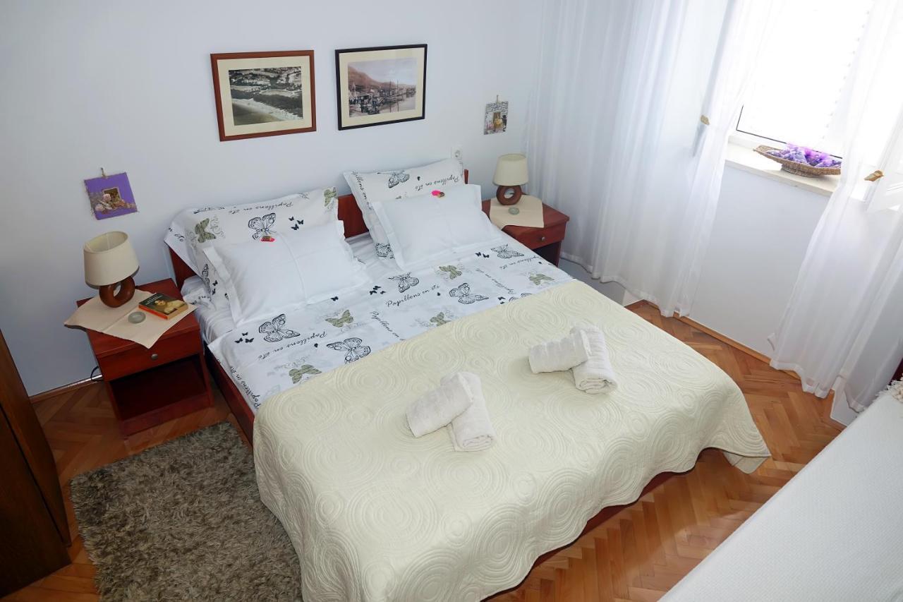 Two-Bedroom Apartment In The Centre มาคาร์สกา ภายนอก รูปภาพ