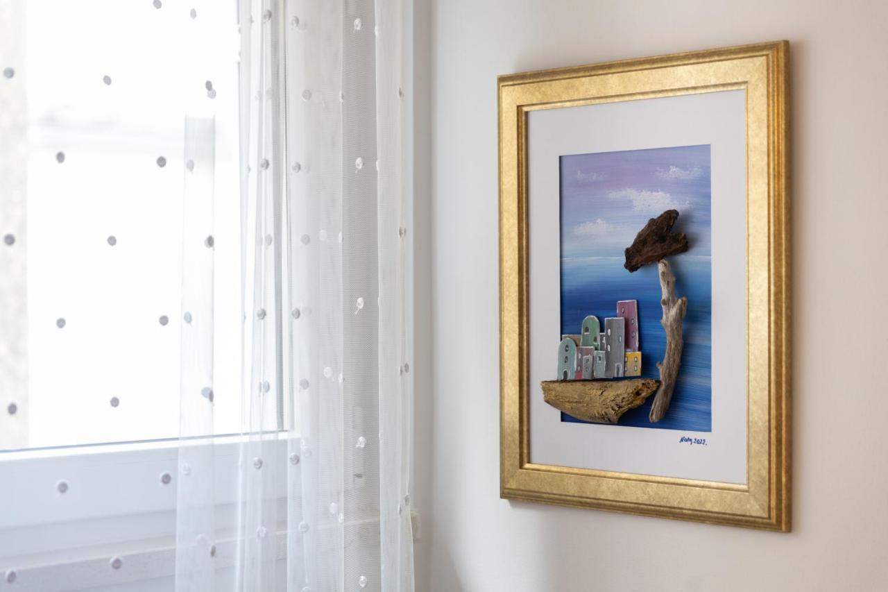 Two-Bedroom Apartment In The Centre มาคาร์สกา ภายนอก รูปภาพ